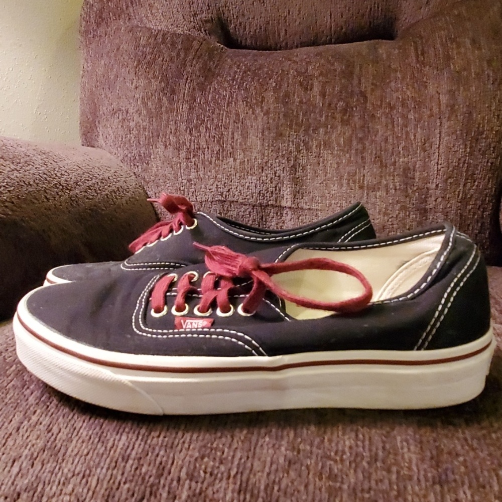 Vans Authentic shoes...Mens size 7...Womens size 8